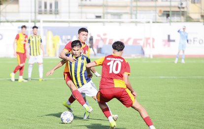 "Gelişim Ligi'nde Nefes Kesen Derbi: Fenerbahçe U17, Galatasaray U17'ye Yenildi!"