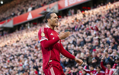 "Liverpool'un Göz Kamaştıran Performansı: Üst Üste Üçüncü Zafer ve 5-2'lik Skor!"